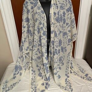 Sonoma Blue and Cream Floral Women's Cape